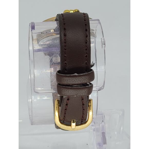 Vintage  Mickey Mouse Watch Disney Collectible Brown Leather Band Watch - Picture 9 of 9